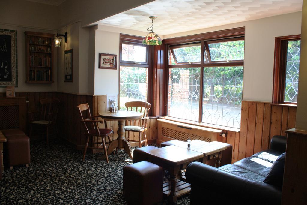 Bridgemary Manor Hotel & Pub Gosport Ngoại thất bức ảnh